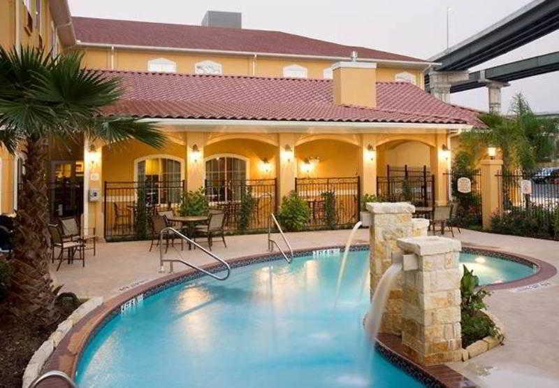 Towneplace Suites By Marriott San Antonio Airport Eksteriør billede