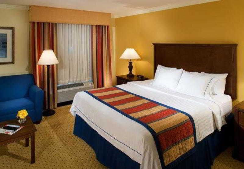 Towneplace Suites By Marriott San Antonio Airport Eksteriør billede