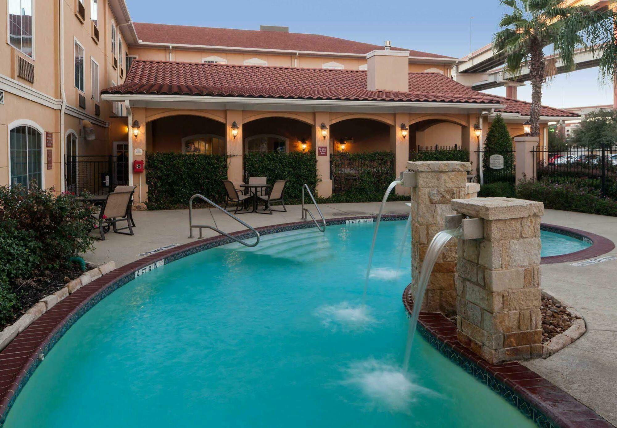 Towneplace Suites By Marriott San Antonio Airport Eksteriør billede